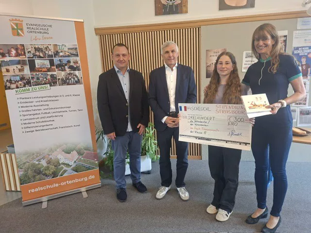 Stipendiumsverleihung an der Evangelischen Realschule Ortenburg